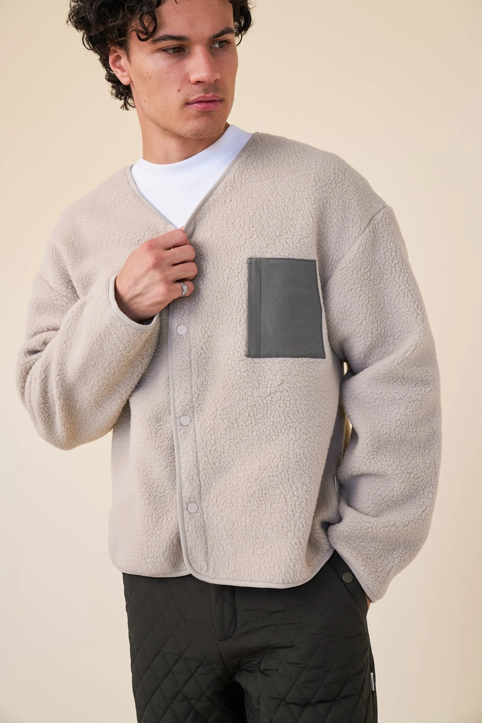 POCKET FLEECE CARDIGAN - SAND