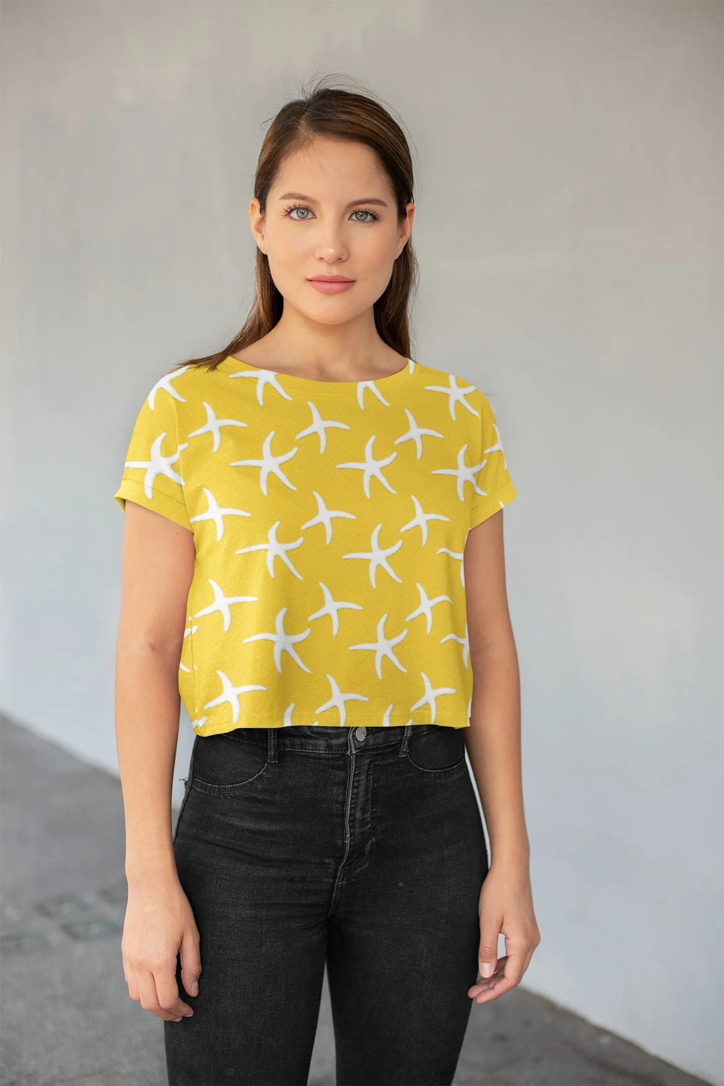 Stay Cool and Stylish: Summer Yellow Crop Tees for Women - Trendy, Casual, and Comfortable!