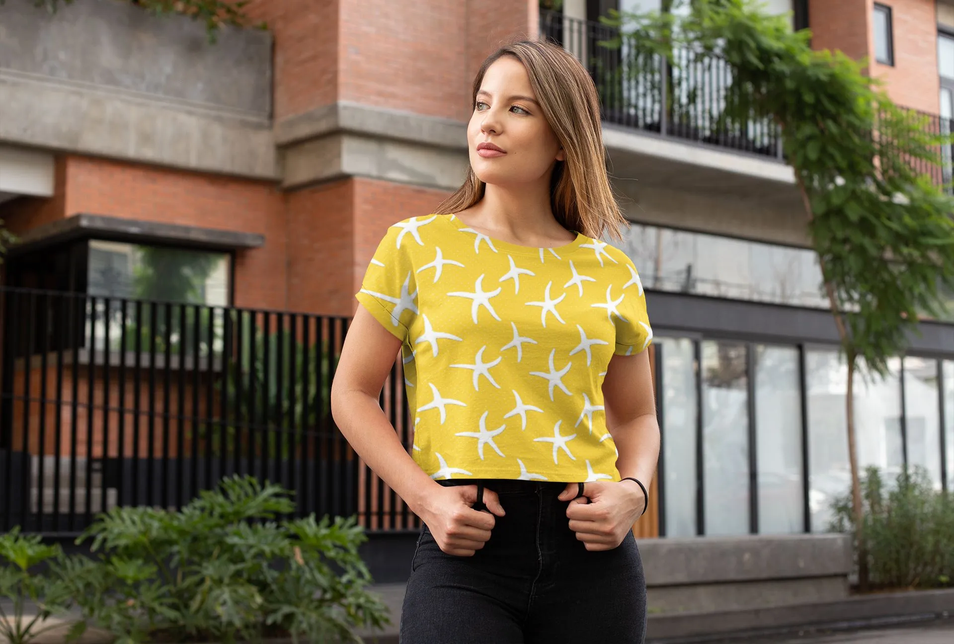 Stay Cool and Stylish: Summer Yellow Crop Tees for Women - Trendy, Casual, and Comfortable!