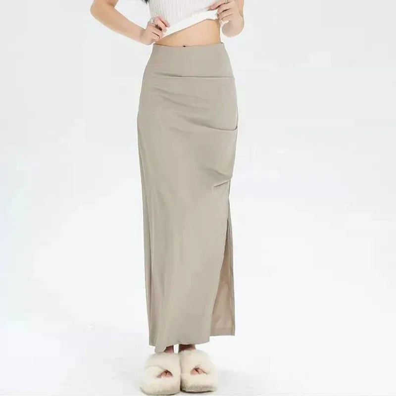 Vintage Korean Casual Skirt with Elegant Slit Pleated Design