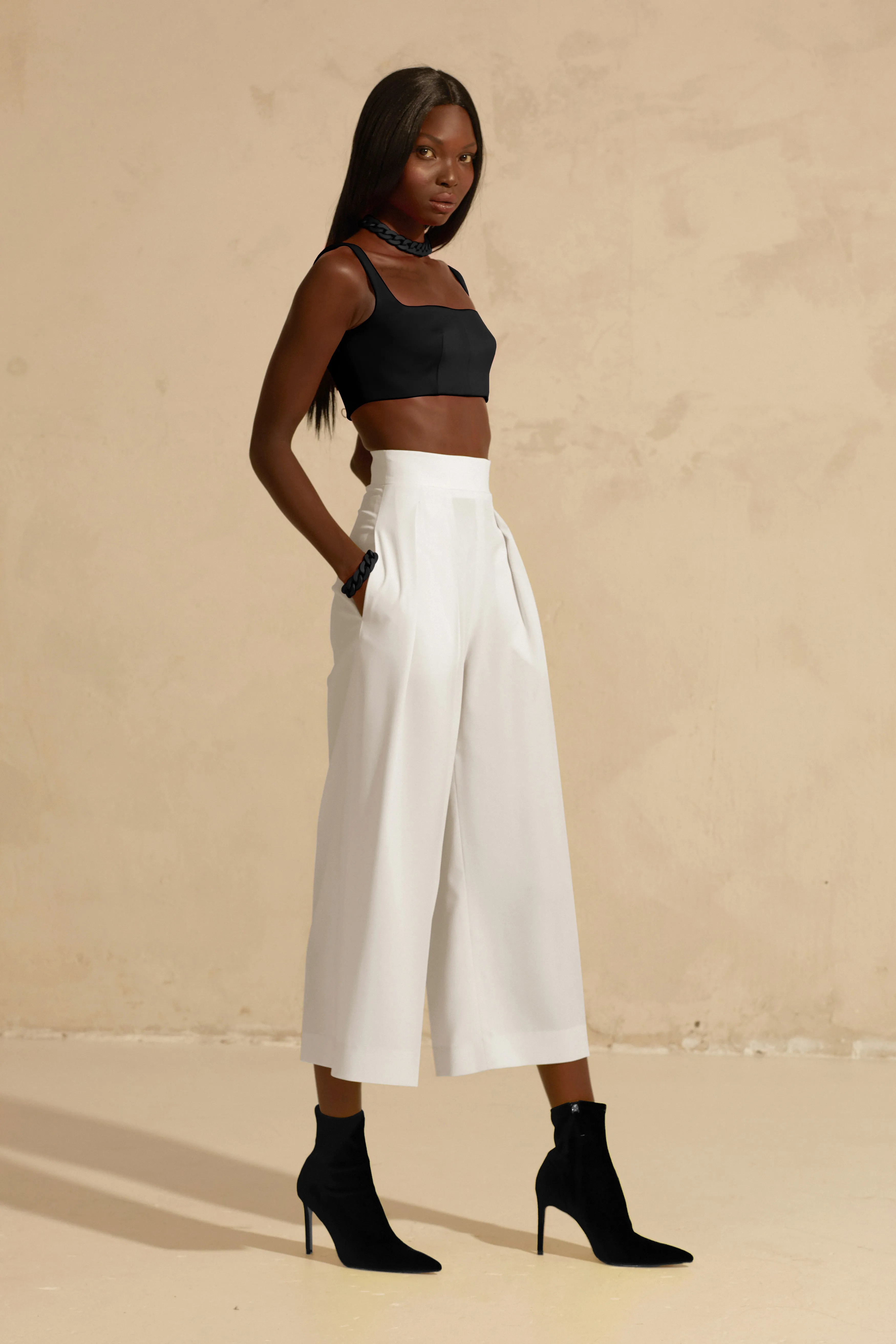 Wide-Leg Cropped Pants